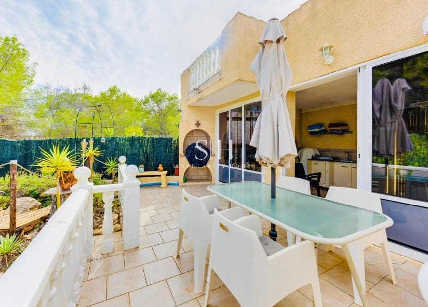 4 soverom Villa til salgs i San Miguel de Salinas med svømmebasseng - € 575 000 (Ref: 10140462)