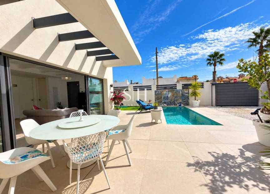 3 chambre Villa/Maison à vendre à San Miguel de Salinas avec piscine - 524 900 € (Ref: 10140463)