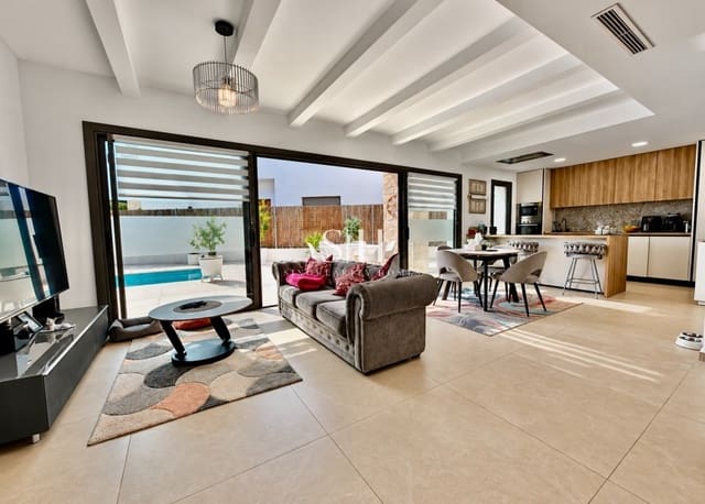 3 chambre Villa/Maison à vendre à Blue Lagoon avec piscine - 524 900 € (Ref: 10140463)
