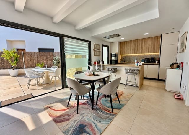 3 chambre Villa/Maison à vendre à Blue Lagoon avec piscine - 524 900 € (Ref: 10140463)