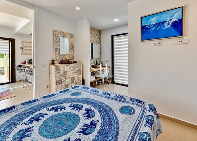3 chambre Villa/Maison à vendre à Blue Lagoon avec piscine - 524 900 € (Ref: 10140463)