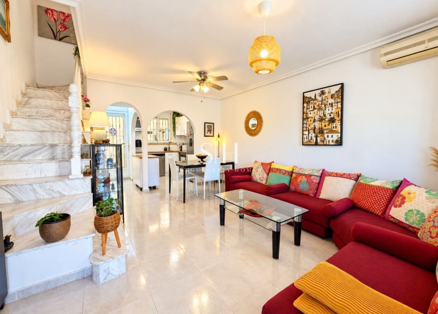 3 soveværelse Rækkehus til salg i Orihuela Costa med swimmingpool garage - € 215.000 (Ref: 10144869)