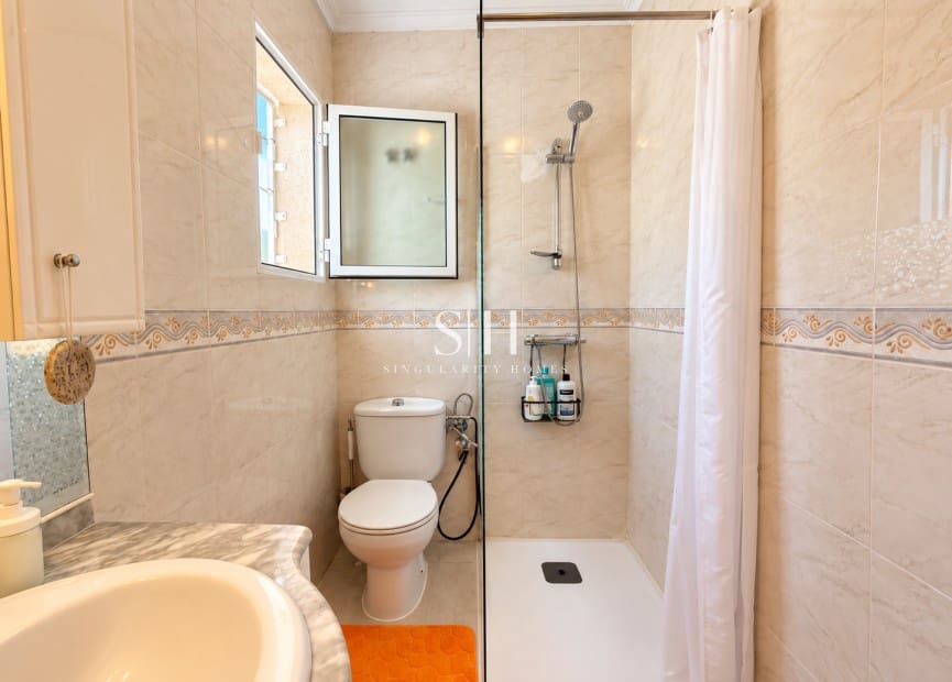 3 soveværelse Rækkehus til salg i Orihuela Costa med swimmingpool garage - € 215.000 (Ref: 10144869)