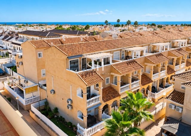 3 soverom Rekkehus til salgs i La Florida, Orihuela med svømmebasseng garasje - € 215 000 (Ref: 10144869)