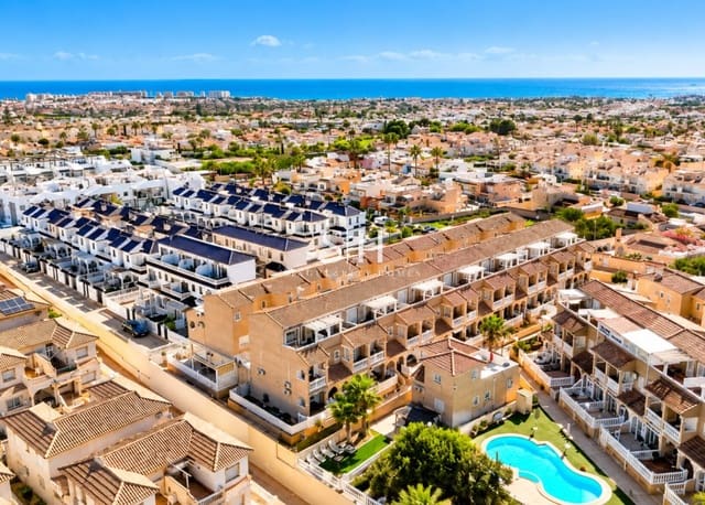 3 soverom Rekkehus til salgs i La Florida, Orihuela med svømmebasseng garasje - € 215 000 (Ref: 10144869)