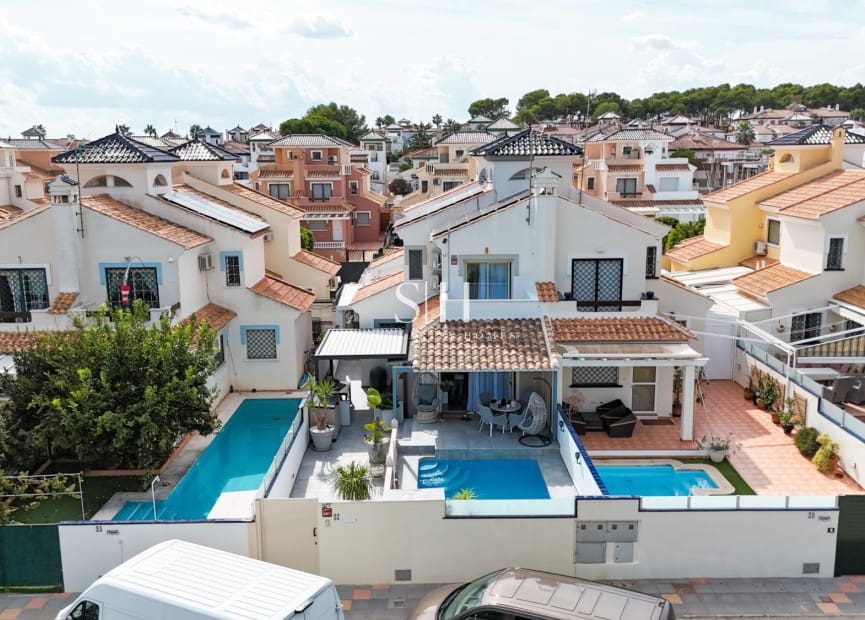 3 soverom Villa til salgs i Pilar de la Horadada med svømmebasseng - € 395 000 (Ref: 10144983)