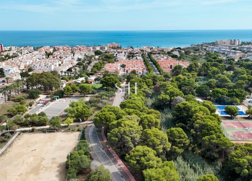 3 soverom Villa til salgs i Pilar de la Horadada med svømmebasseng - € 395 000 (Ref: 10144983)