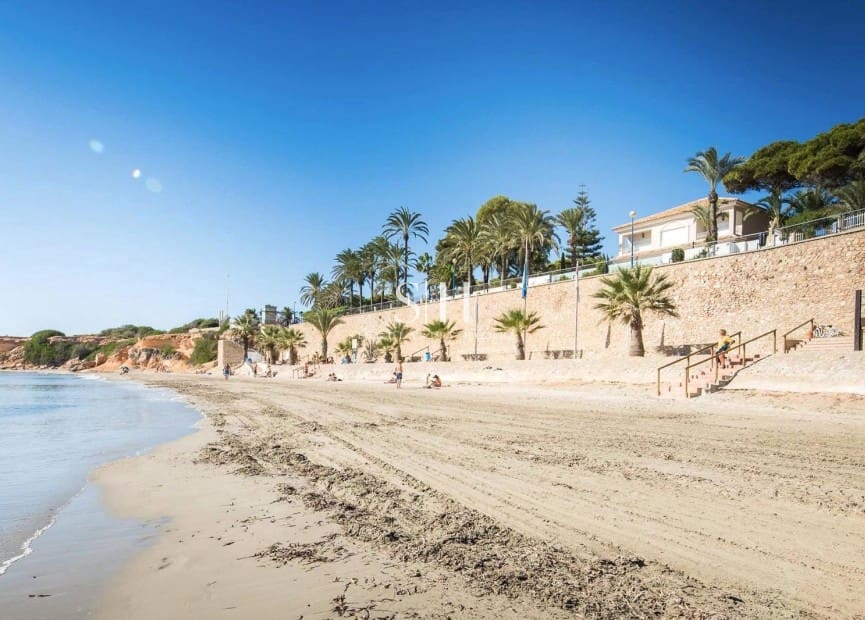 3 bedroom Penthouse for sale in Orihuela Costa with pool garage - € 435,000 (Ref: 10156122)