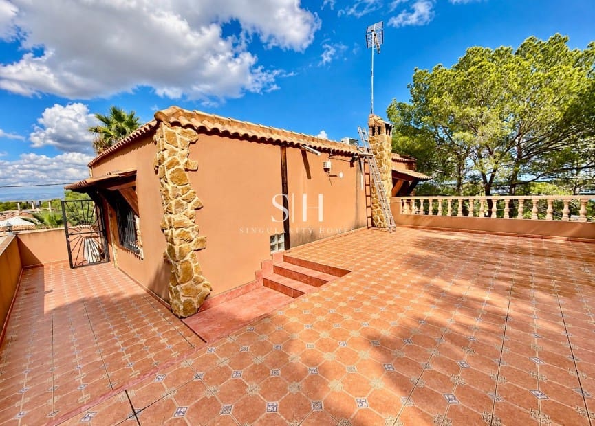 6 chambre Villa/Maison à vendre à Vistabella avec piscine garage - 495 000 € (Ref: 10163457)
