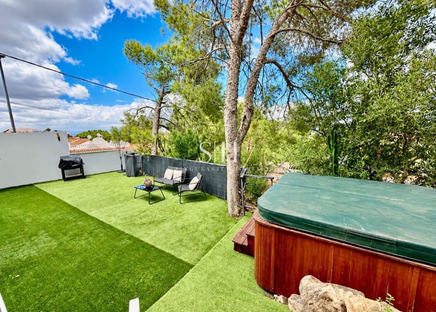 6 chambre Villa/Maison à vendre à Vistabella avec piscine garage - 495 000 € (Ref: 10163457)
