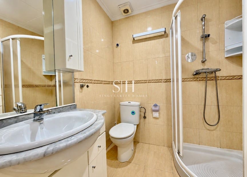 3 quarto Moradia em Banda para venda em Torrevieja com garagem - 199 000 € (Ref: 10163578)
