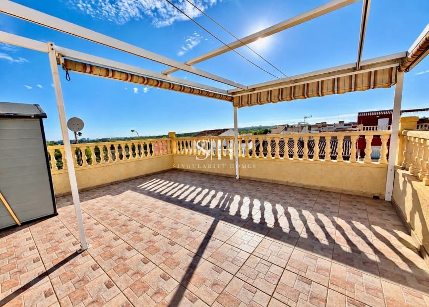 3 quarto Moradia em Banda para venda em Torrevieja com garagem - 199 000 € (Ref: 10163578)