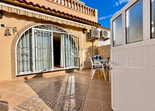 3 soverom Rekkehus til salgs i Torrevieja med garasje - € 199 000 (Ref: 10163578)