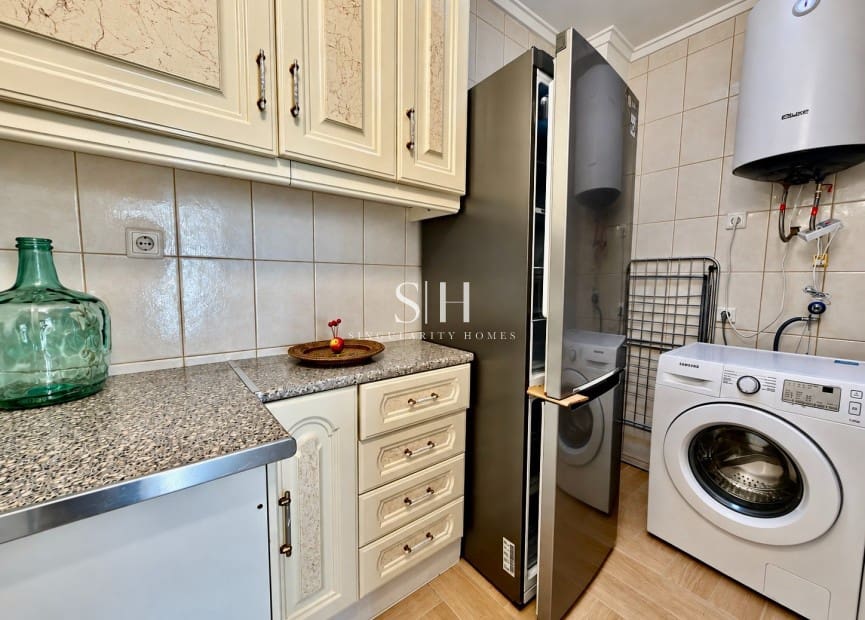 3 quarto Moradia em Banda para venda em Torrevieja com garagem - 199 000 € (Ref: 10163578)