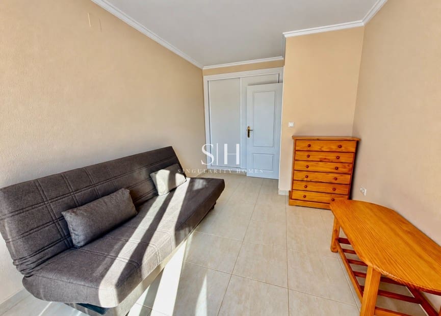 3 quarto Moradia em Banda para venda em Torrevieja com garagem - 199 000 € (Ref: 10163578)