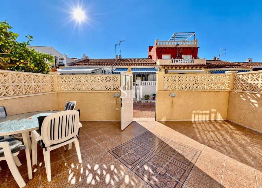 3 quarto Moradia em Banda para venda em Torrevieja com garagem - 199 000 € (Ref: 10163578)