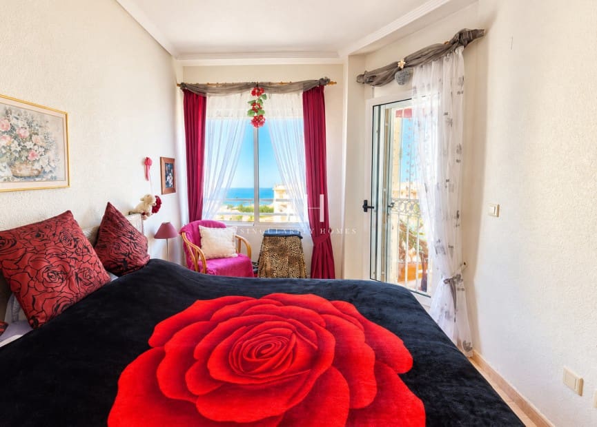 2 quarto Apartamento de Praia para venda em La Mata com piscina - 159 000 € (Ref: 10175689)