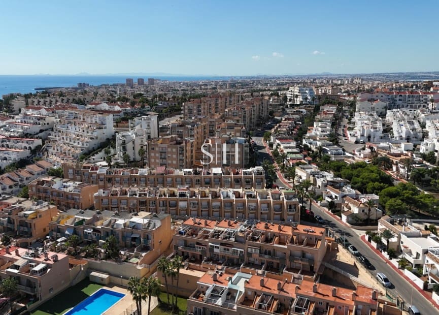2 quarto Apartamento de Praia para venda em La Mata com piscina - 159 000 € (Ref: 10175689)