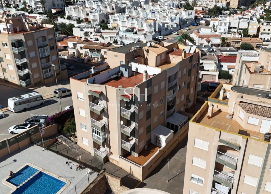 2 quarto Apartamento de Praia para venda em La Mata com piscina - 159 000 € (Ref: 10175689)