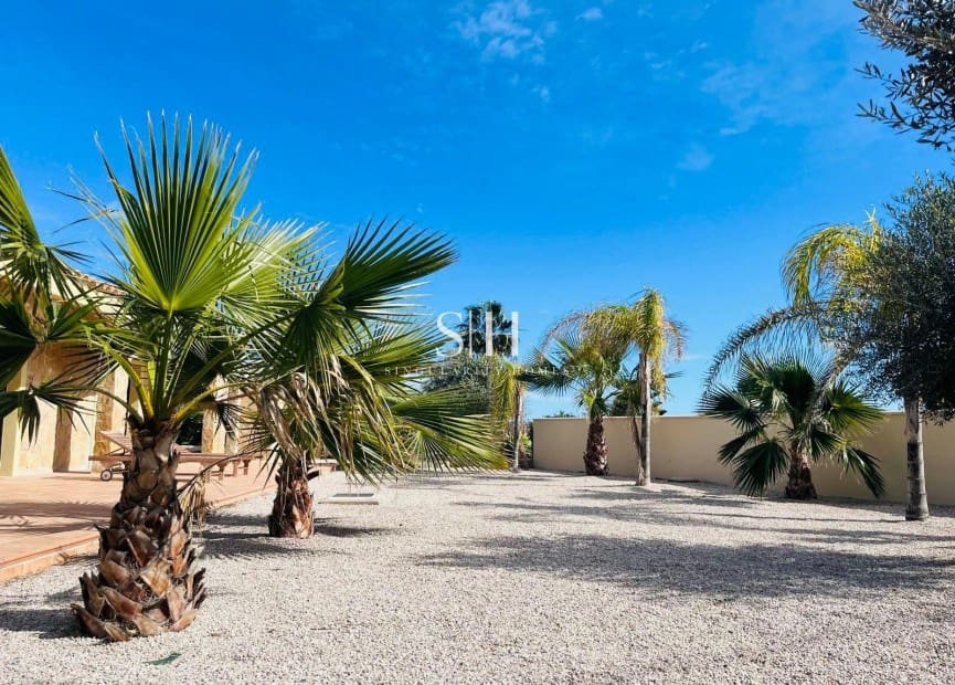 3 bedroom Villa for sale in San Miguel de Salinas with pool garage - € 875,000 (Ref: 10175866)