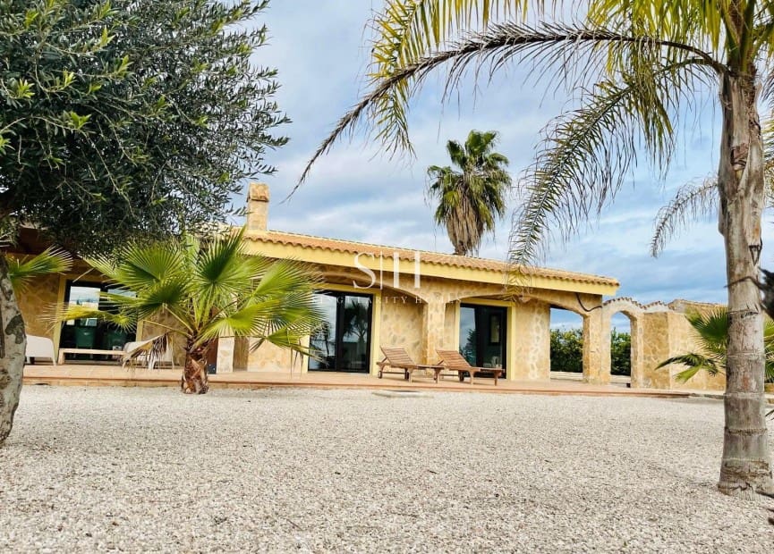 3 bedroom Villa for sale in San Miguel de Salinas with pool garage - € 875,000 (Ref: 10175866)