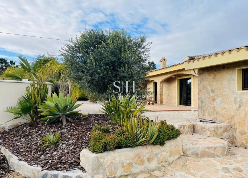 3 bedroom Villa for sale in San Miguel de Salinas with pool garage - € 875,000 (Ref: 10175866)