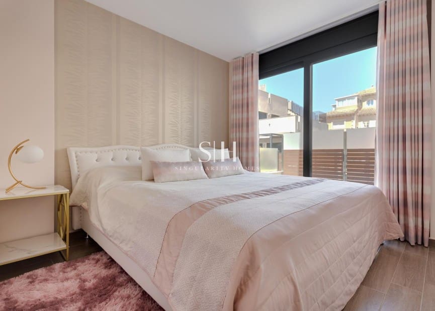 Chalet de 5 habitaciones en Aguas Nuevas en venta con piscina - 499.500 € (Ref: 10179245)