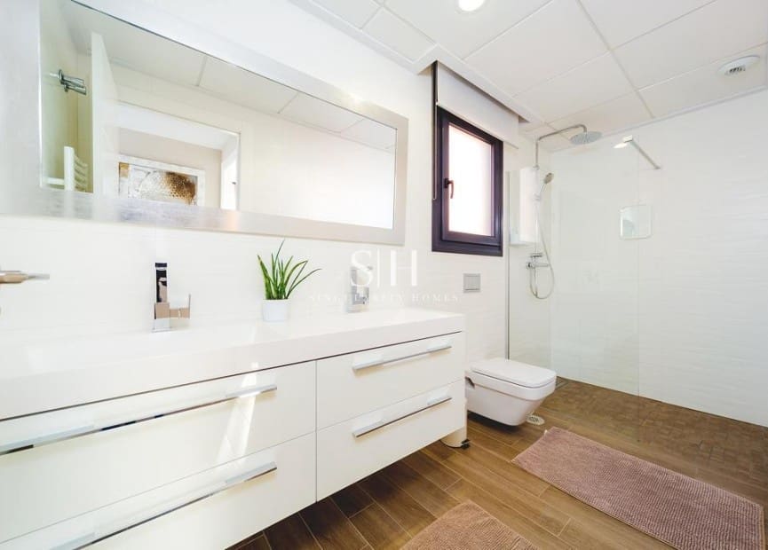 Chalet de 5 habitaciones en Aguas Nuevas en venta con piscina - 499.500 € (Ref: 10179245)