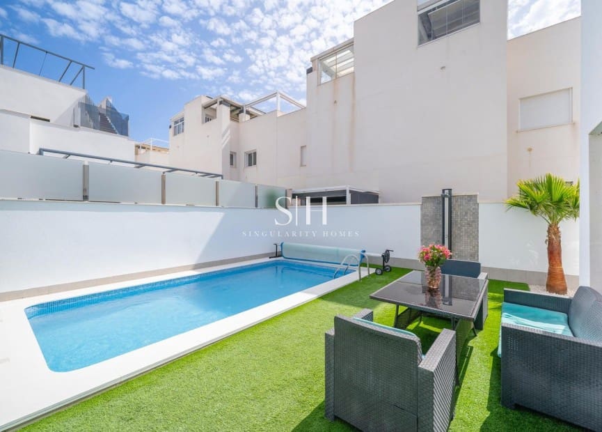Chalet de 5 habitaciones en Aguas Nuevas en venta con piscina - 499.500 € (Ref: 10179245)