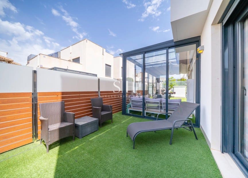 Chalet de 5 habitaciones en Aguas Nuevas en venta con piscina - 499.500 € (Ref: 10179245)
