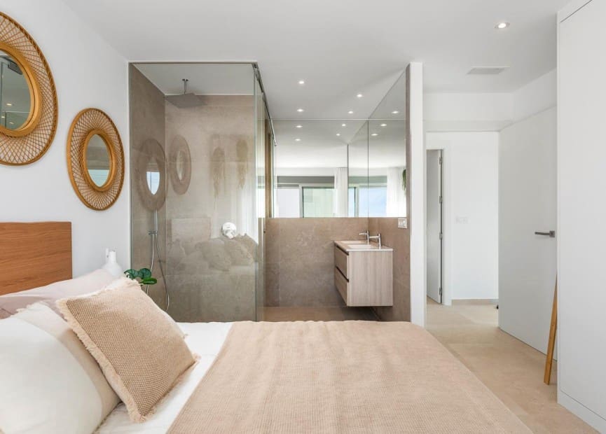 3 soveværelse Villa til salg i Los Alcazares med swimmingpool - € 399.900 (Ref: 8512021)