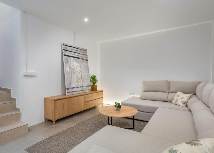 3 soveværelse Villa til salg i Los Alcazares med swimmingpool - € 399.900 (Ref: 8512021)