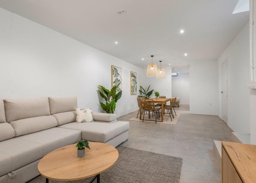 3 soveværelse Villa til salg i Los Alcazares med swimmingpool - € 399.900 (Ref: 8512021)