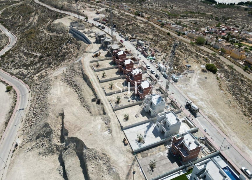 3 chambre Villa/Maison à vendre à Muchamiel / Mutxamel avec piscine - 450 000 € (Ref: 8512025)