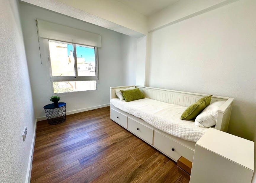 3 chambre Appartement à vendre à Torrevieja - 179 000 € (Ref: 8512072)