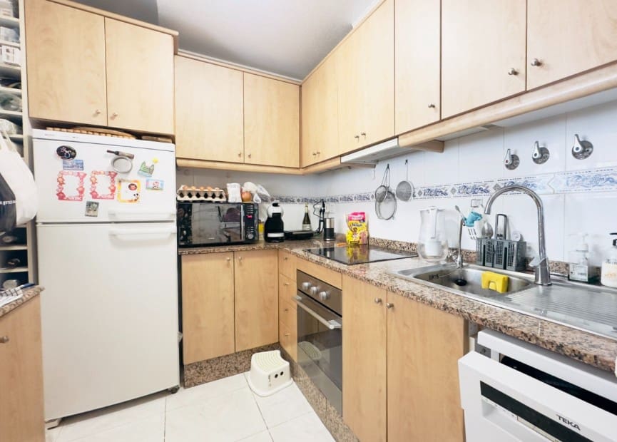 3 sypialnia Willa na sprzedaż w Playa Flamenca z basenem garażem - 349 000 € (Ref: 8512076)