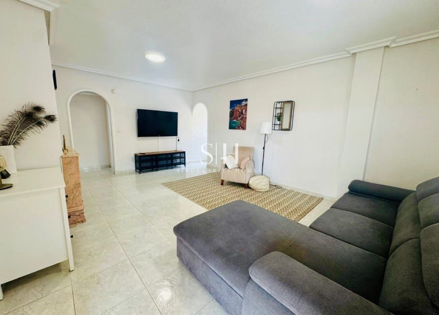 3 sypialnia Willa na sprzedaż w Playa Flamenca z basenem garażem - 349 000 € (Ref: 8512076)