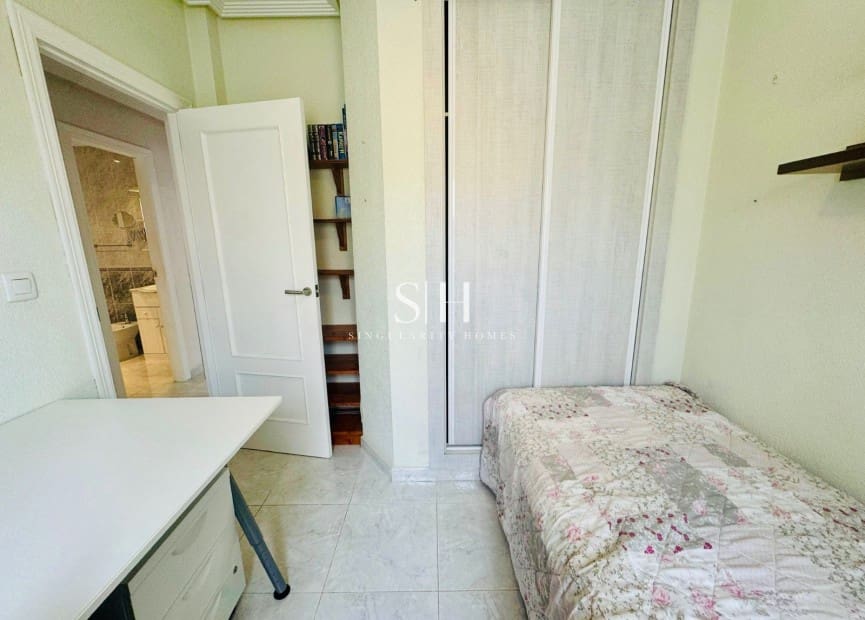 3 sypialnia Willa na sprzedaż w Playa Flamenca z basenem garażem - 349 000 € (Ref: 8512076)