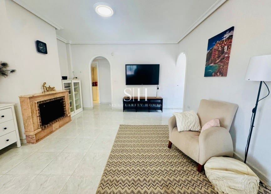 3 sypialnia Willa na sprzedaż w Playa Flamenca z basenem garażem - 349 000 € (Ref: 8512076)