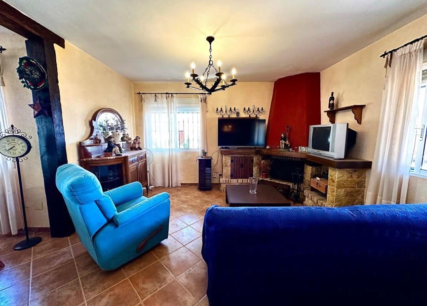 5 bedroom Villa for sale in San Miguel de Salinas with pool - € 495,000 (Ref: 8512077)