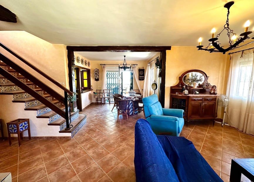 5 bedroom Villa for sale in San Miguel de Salinas with pool - € 495,000 (Ref: 8512077)