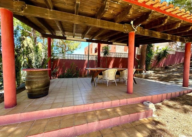 5 bedroom Villa for sale in San Miguel de Salinas with pool - € 495,000 (Ref: 8512077)