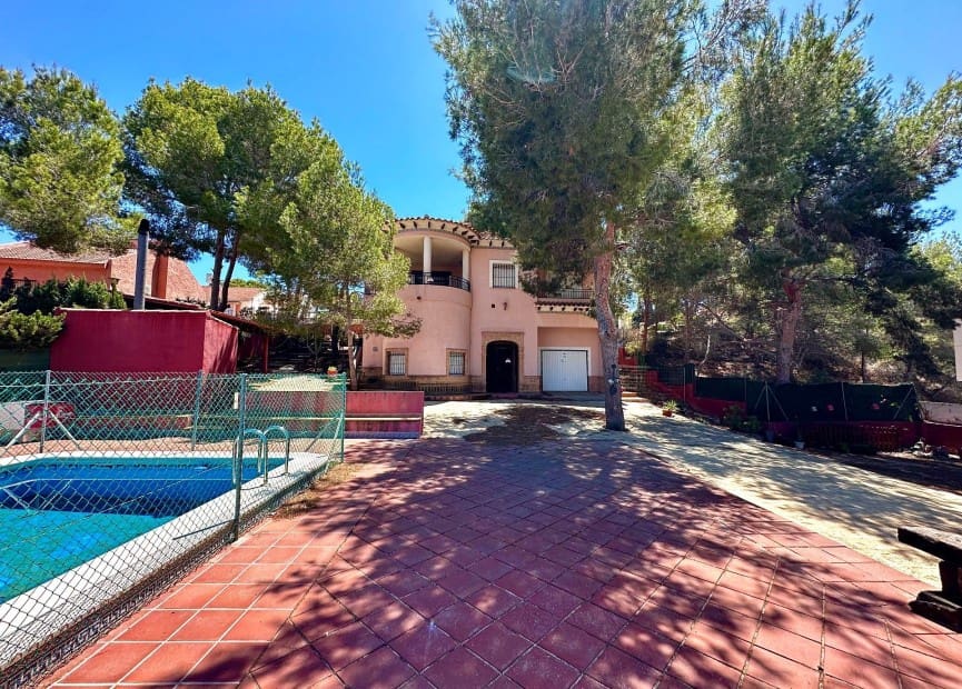 5 bedroom Villa for sale in San Miguel de Salinas with pool - € 495,000 (Ref: 8512077)