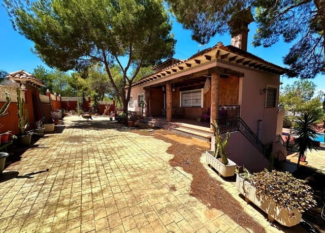 5 bedroom Villa for sale in San Miguel de Salinas with pool - € 495,000 (Ref: 8512077)