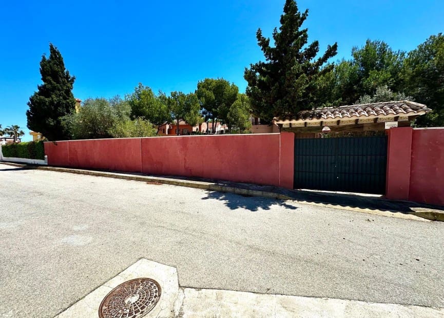 5 bedroom Villa for sale in San Miguel de Salinas with pool - € 495,000 (Ref: 8512077)