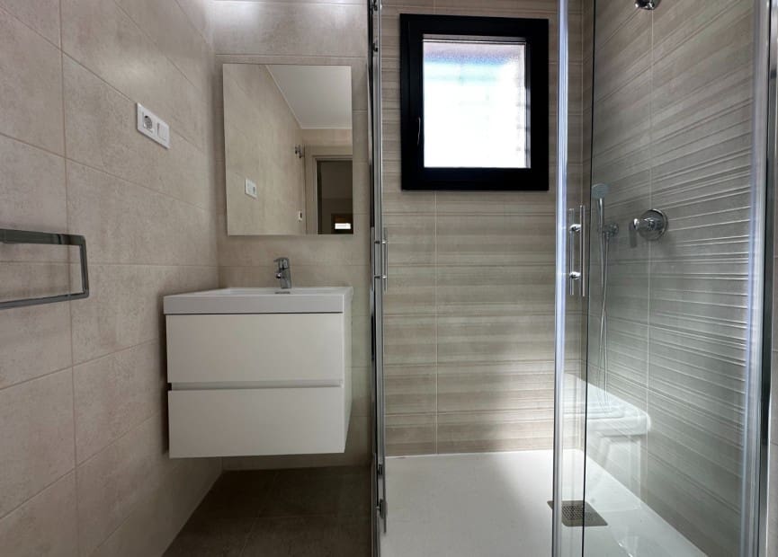 2 bedroom Apartment for sale in Playa Flamenca with pool garage - € 420,000 (Ref: 8575508)