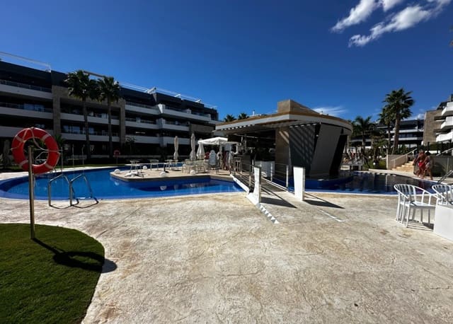 2 slaapkamer Appartement te koop in Playa Flamenca, Orihuela met zwembad garage - € 420.000 (Ref: 8575508)