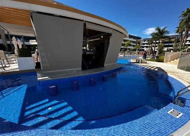 2 slaapkamer Appartement te koop in Playa Flamenca, Orihuela met zwembad garage - € 420.000 (Ref: 8575508)