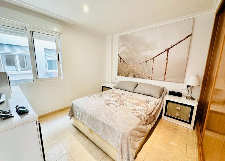 3 soveværelse Lejlighed til salg i Torrevieja - € 149.900 (Ref: 8592728)