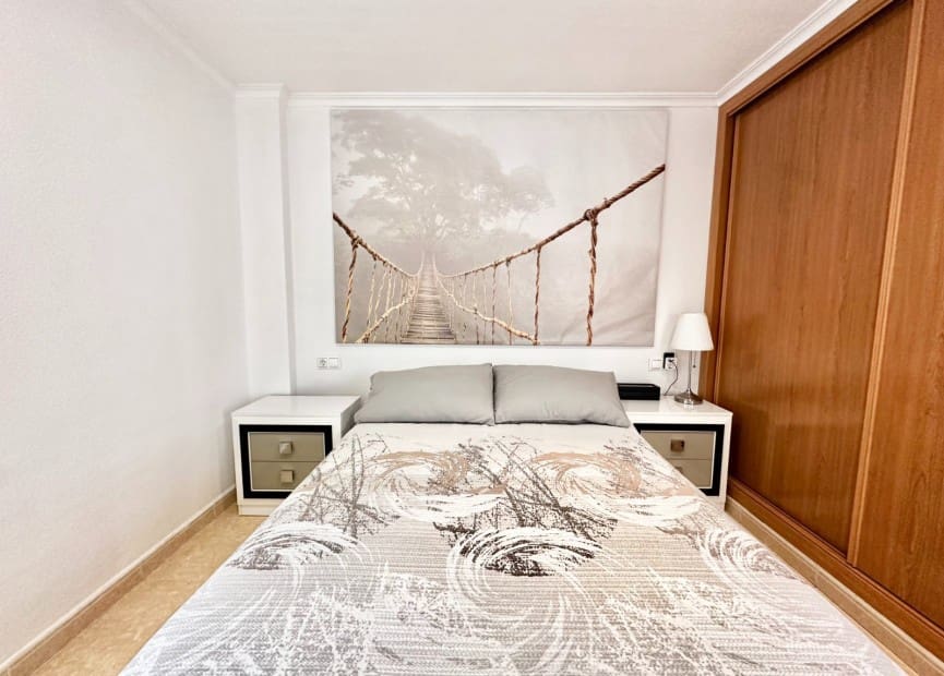 3 soveværelse Lejlighed til salg i Torrevieja - € 149.900 (Ref: 8592728)